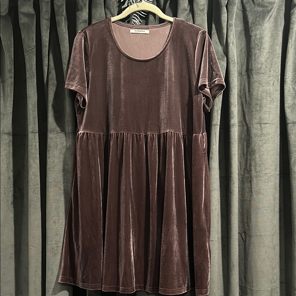 Oversized Velvet-like Dress in Mauve
